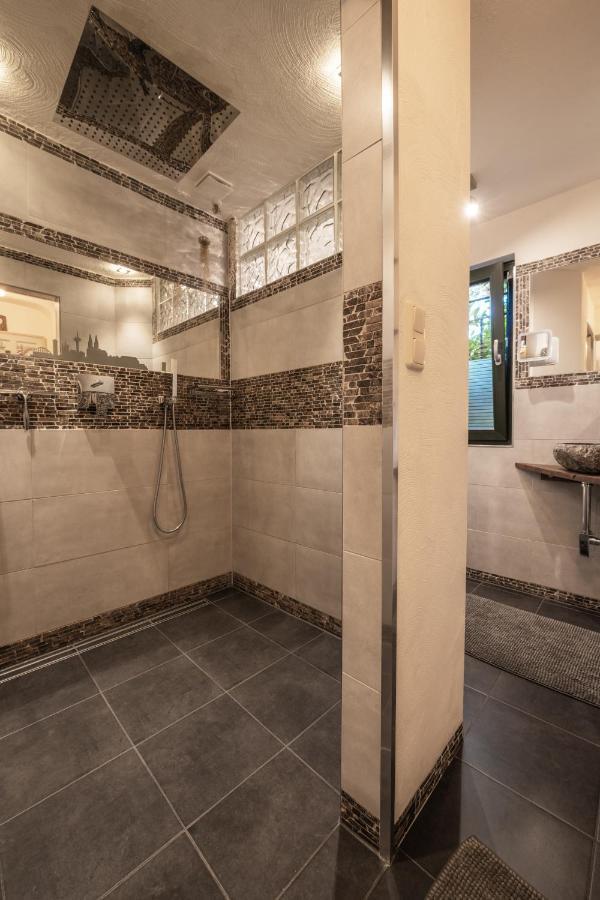 Boutique Apartments Benz I-Iii Бергиш Гладбах Екстериор снимка