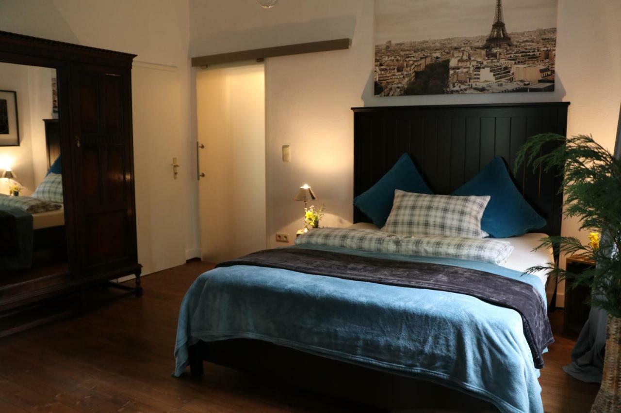 Boutique Apartments Benz I-Iii Бергиш Гладбах Екстериор снимка